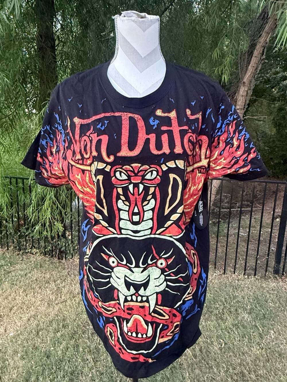 Von Dutch 1X  Tiger Cobra Snake Flames Graphic Black Logo T-Shirt
